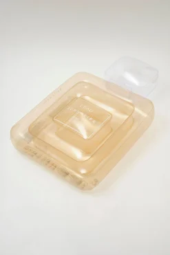 Trina Turk Parfum Lie On Float Champagne Best
